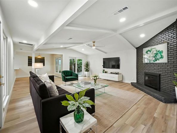1614  Camero Drive , Carrollton Texas 75006