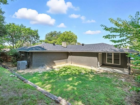 1614  Camero Drive , Carrollton Texas 75006