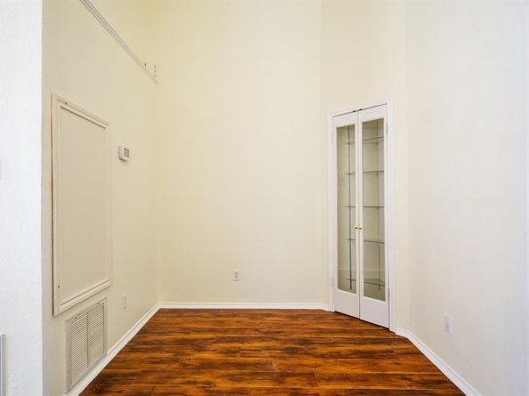4800 W Lovers Lane  518, Dallas Texas 75209