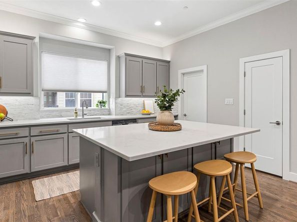 4906  Live Oak Street  7, Dallas Texas 75206
