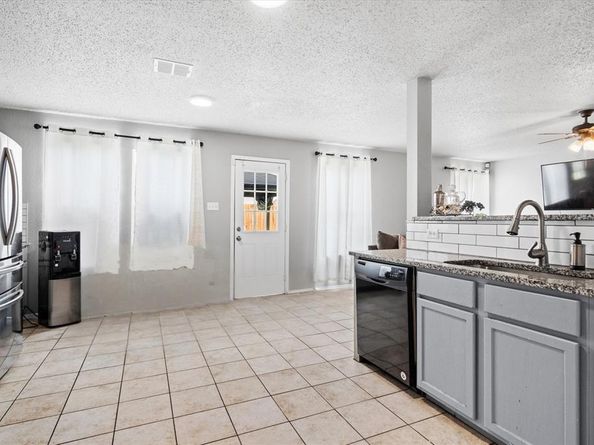 8709  Hunters Creek Drive , Fort Worth Texas 76123