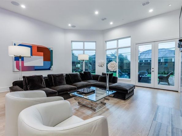 4254  Ridge Road , Dallas Texas 75229