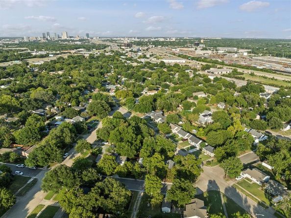 4133  Alamo Avenue , Fort Worth Texas 76107
