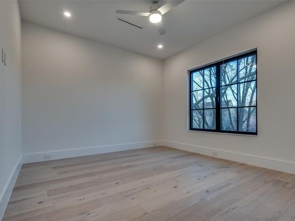 4910 W Hanover Avenue , Dallas Texas 75209