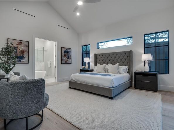 4910 W Hanover Avenue , Dallas Texas 75209