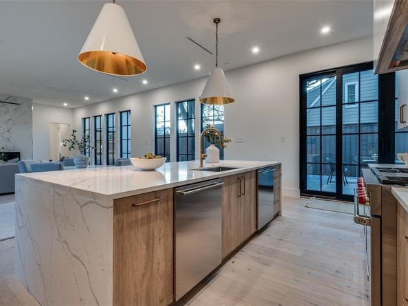 4910 W Hanover Avenue , Dallas Texas 75209