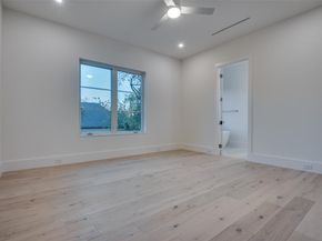 4910 W Hanover Avenue , Dallas Texas 75209