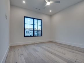 4910 W Hanover Avenue , Dallas Texas 75209