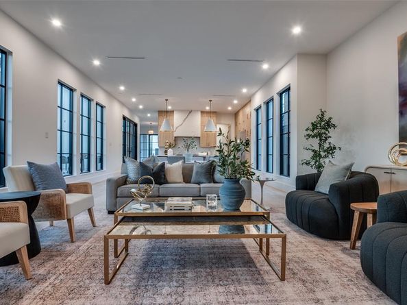 4910 W Hanover Avenue , Dallas Texas 75209