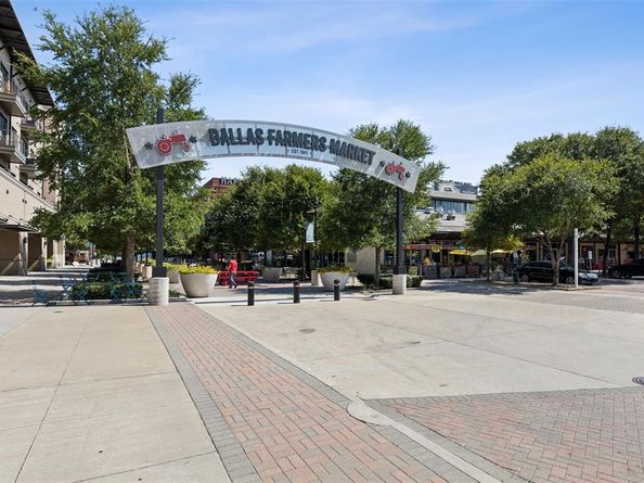 912 S Cesar Chavez Boulevard , Dallas Texas 75201
