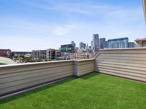 912 S Cesar Chavez Boulevard , Dallas Texas 75201