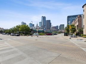 912 S Cesar Chavez Boulevard , Dallas Texas 75201