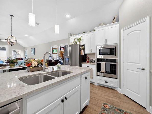 813  Mildren Lane , Fate Texas 75087