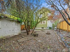 206 32nd Avenue, Seattle WA 98122