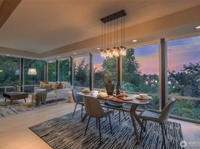 4050 34th Avenue S, Seattle WA 98118