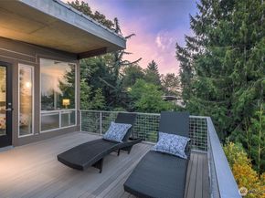 4050 34th Avenue S, Seattle WA 98118