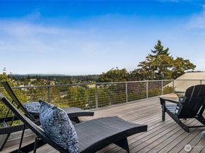 4050 34th Avenue S, Seattle WA 98118