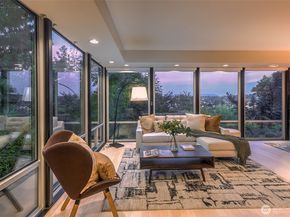 4050 34th Avenue S, Seattle WA 98118