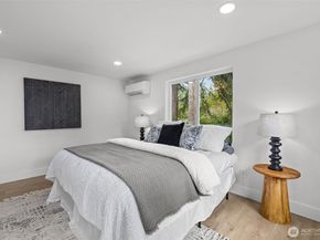 1540 NE 113th Street, Seattle WA 98125