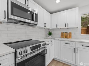 1540 NE 113th Street, Seattle WA 98125