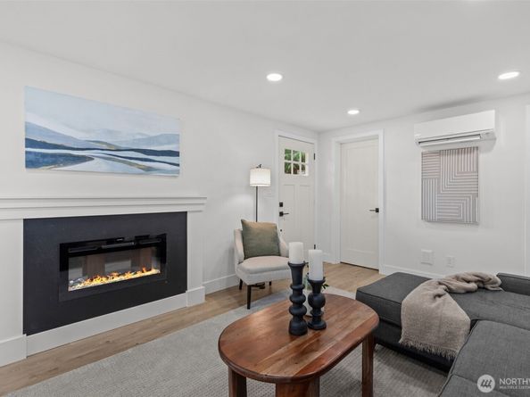1540 NE 113th Street, Seattle WA 98125