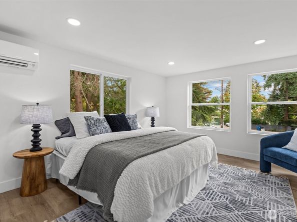 1540 NE 113th Street, Seattle WA 98125