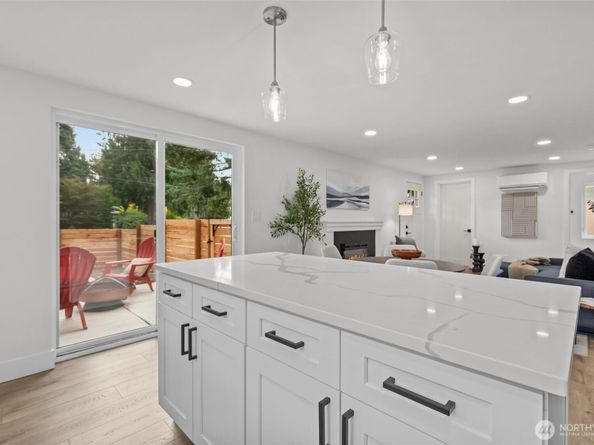 1540 NE 113th Street, Seattle WA 98125