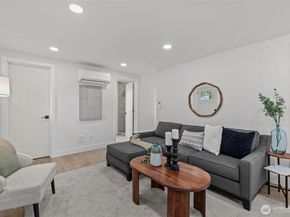 1540 NE 113th Street, Seattle WA 98125