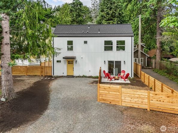1540 NE 113th Street, Seattle WA 98125