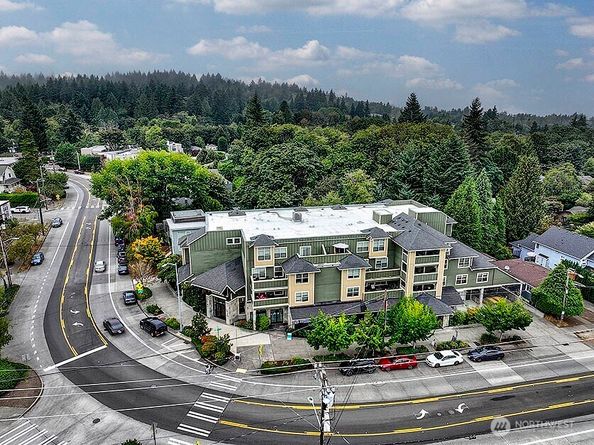 3150 W Government Way 206, Seattle WA 98199