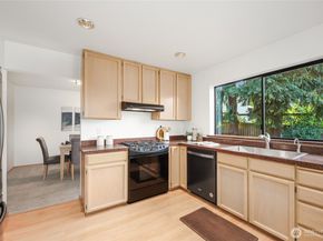 1307 SW 160th Street, Burien WA 98166