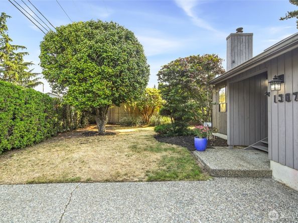 1307 SW 160th Street, Burien WA 98166