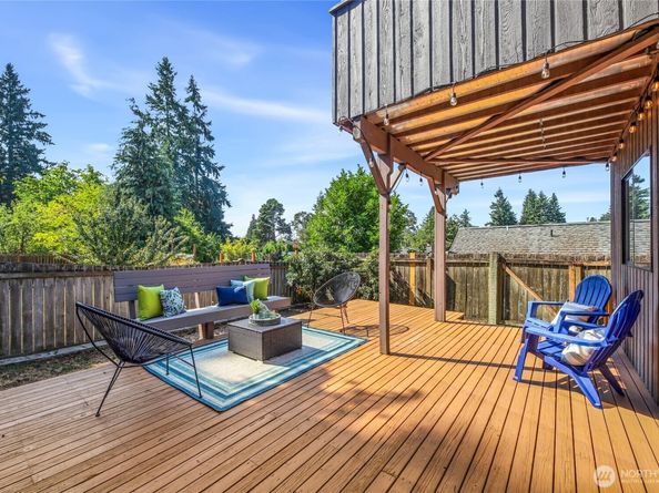1307 SW 160th Street, Burien WA 98166