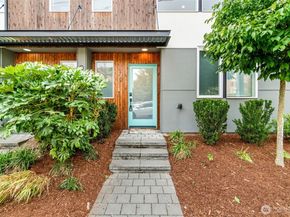 9045 Mary Avenue NW D, Seattle WA 98117