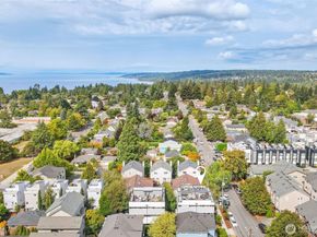 9045 Mary Avenue NW D, Seattle WA 98117