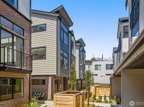 8337 D 12th Avenue NW, Seattle WA 98117