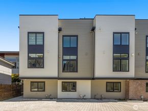 8337 D 12th Avenue NW, Seattle WA 98117