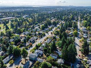 12037 C Fremont Avenue N 3, Seattle WA 98133