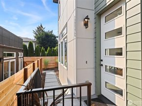 12037 C Fremont Avenue N 3, Seattle WA 98133
