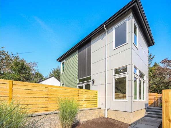 12037 C Fremont Avenue N 3, Seattle WA 98133