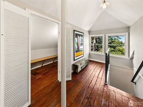 1714 E Highland Drive 1714, Seattle WA 98112