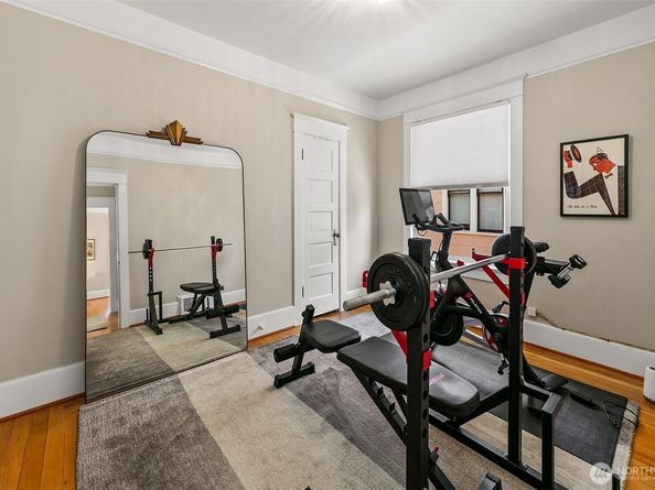 1714 E Highland Drive 1714, Seattle WA 98112