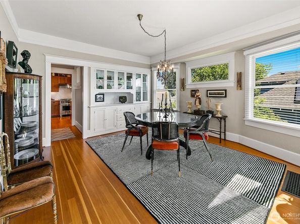 1714 E Highland Drive 1714, Seattle WA 98112