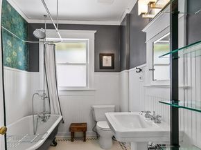 1714 E Highland Drive 1714, Seattle WA 98112