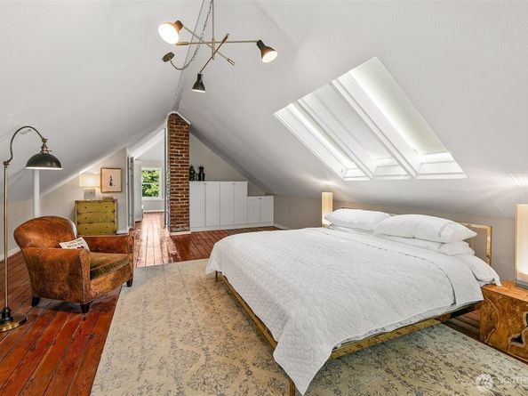 1714 E Highland Drive 1714, Seattle WA 98112