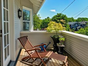1714 E Highland Drive 1714, Seattle WA 98112