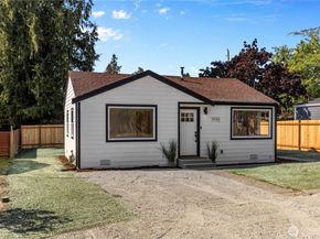 9733 Evanston Avenue N, Seattle WA 98103