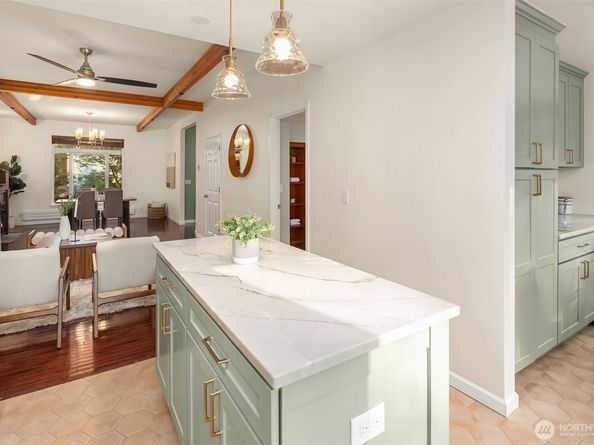 1629 22nd Avenue, Seattle WA 98122
