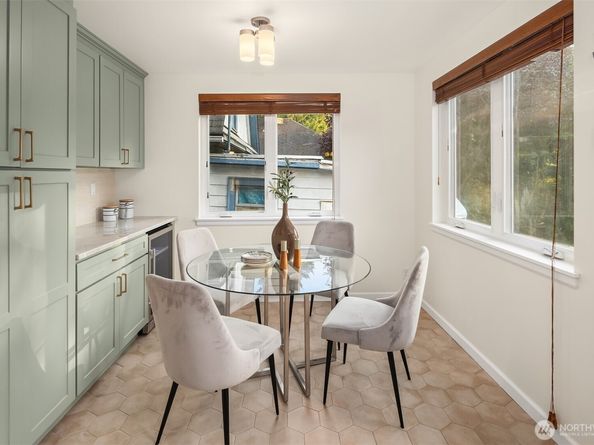 1629 22nd Avenue, Seattle WA 98122