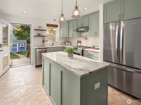 1629 22nd Avenue, Seattle WA 98122